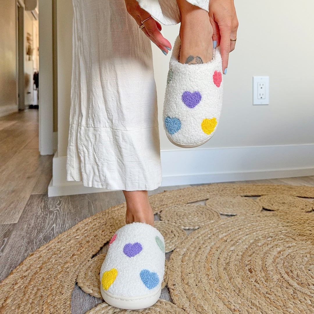 Chic Dubois™ | Colourful Heart Slippers